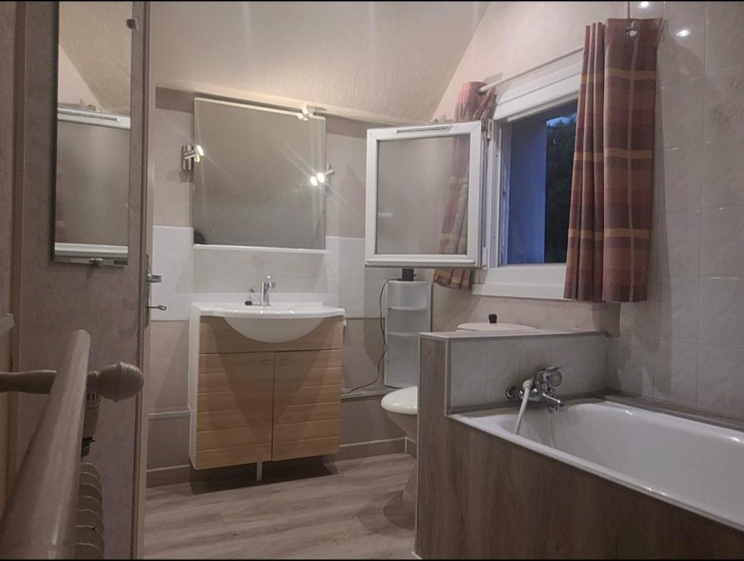 Charmante Villa Familiale A Rouen Bonsecours Экстерьер фото